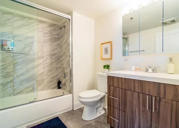 Appartamento Charming 2br With Skyline View, Optional Parking & Gym Access Near Mccormick Place, Lakefront And Soldier Field
